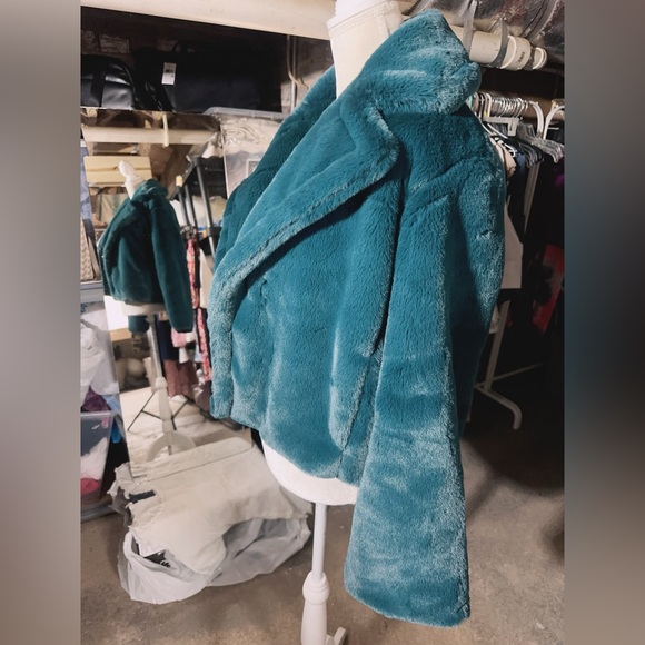 rain + rose TEAL GREEN furry long sleeve jacket w/ pockets soft warm comfy NWT - Picture 2 of 9
